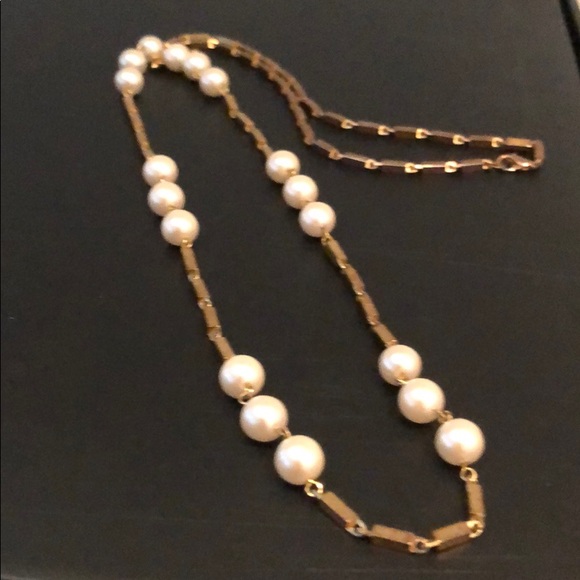 VINTAGE PEARLS W/ BRONZE GOLDTONE BARS - Picture 8 of 8